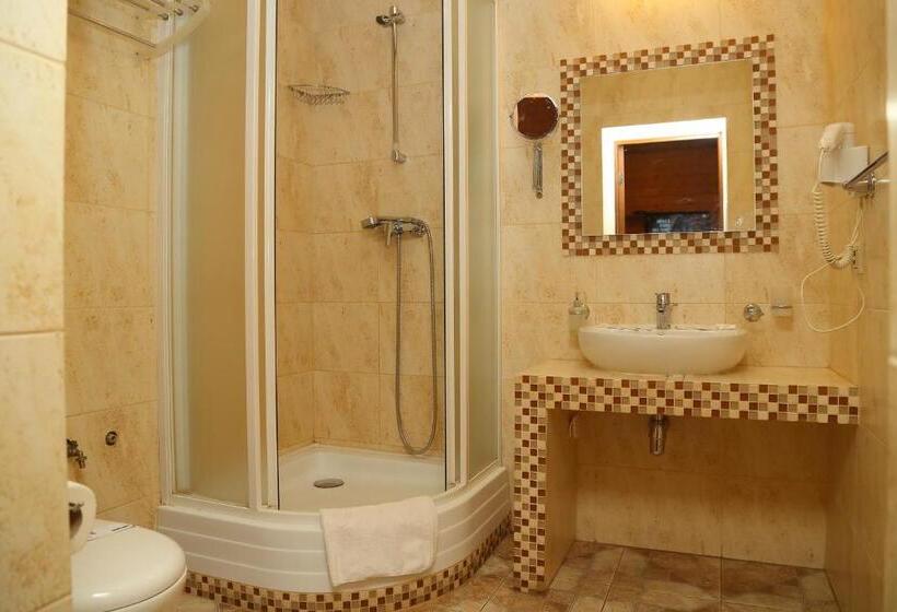 هتل гук ресторанно готельний комплекс