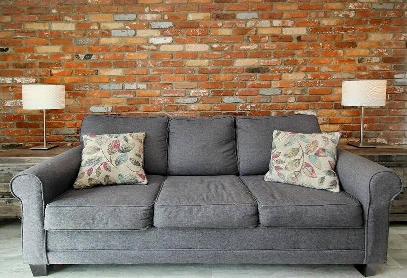 هتل Waikiki Village Retro