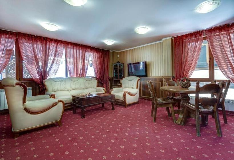 Mountain Lodge Apartments