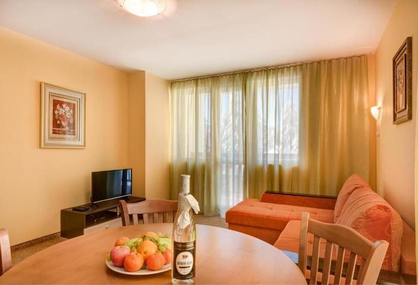 Mountain Lodge Apartments