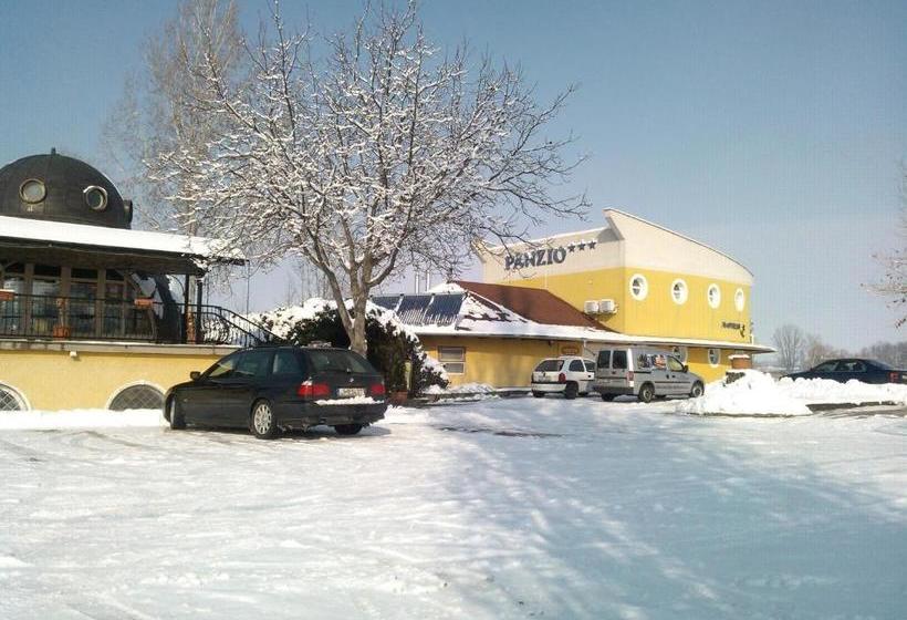 Nautilus étterem és Panzió