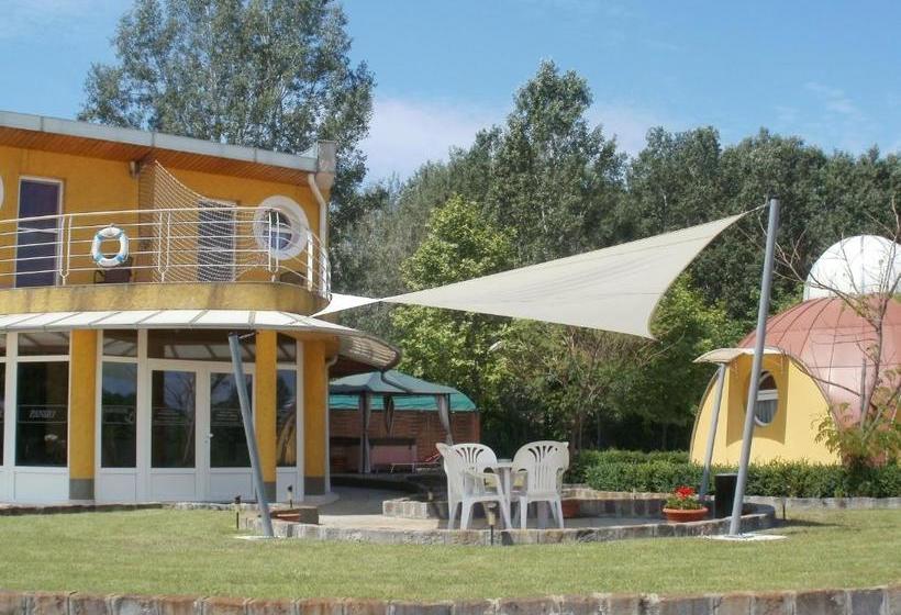 Nautilus étterem és Panzió