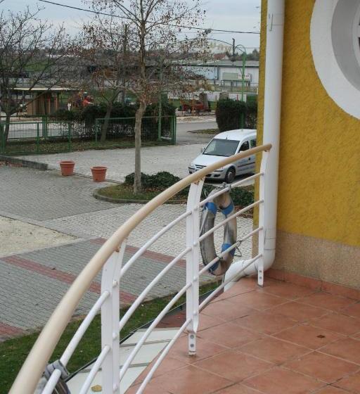 Nautilus étterem és Panzió