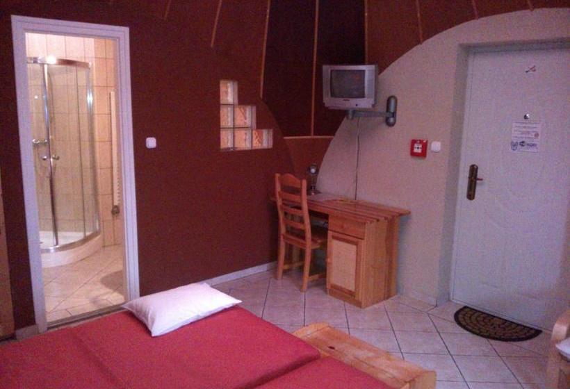 Nautilus étterem és Panzió