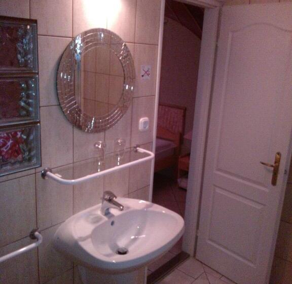 Nautilus étterem és Panzió