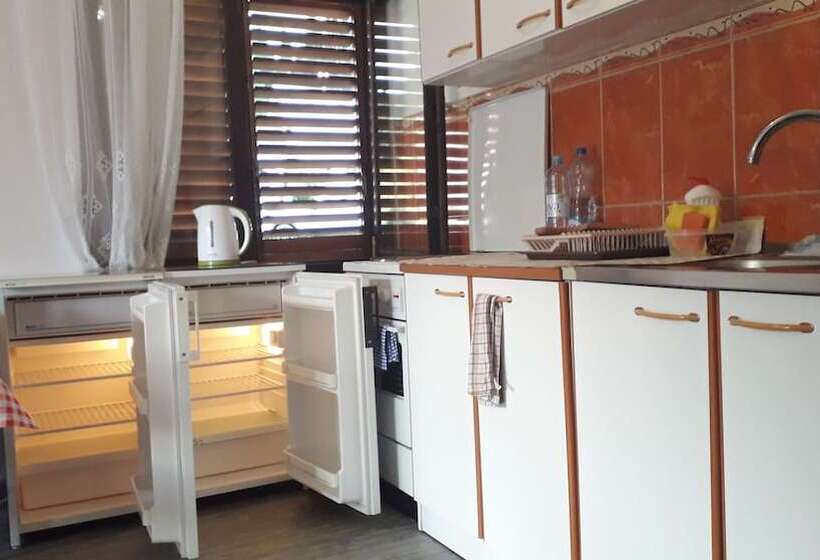 پانسیون Accommodation Konak