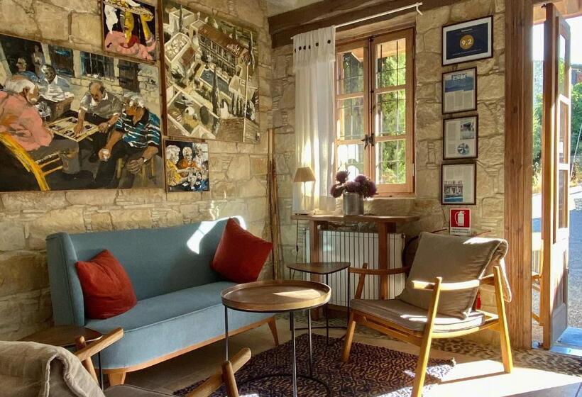 بنسيون Apokryfo Traditional Guesthouse