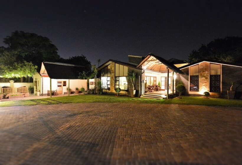 ペンション Balmoral Lodge