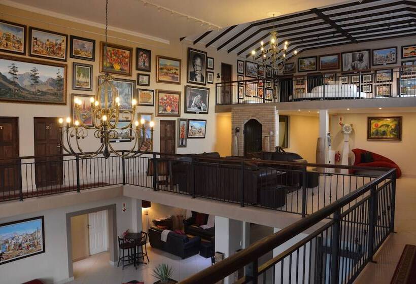 פנסיון Balmoral Lodge