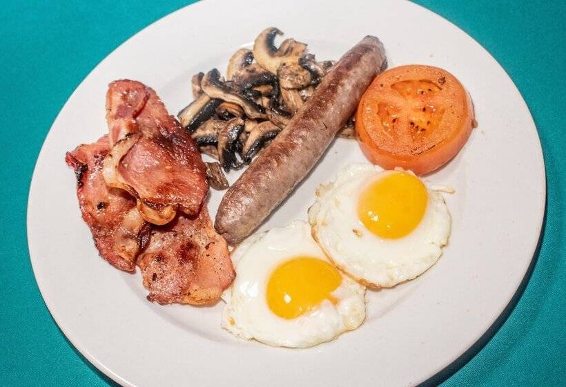 פנסיון Balmoral Lodge