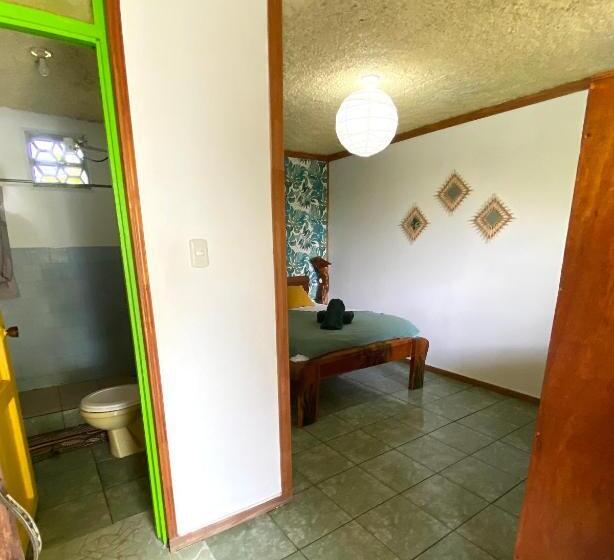 פנסיון Cabinas Cahuita