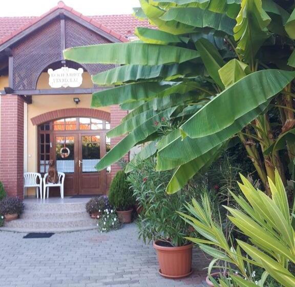 פנסיון Eckhardt Vendégház