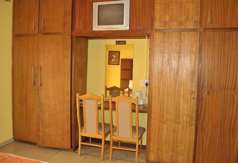 פנסיון Ethen Guesthouse