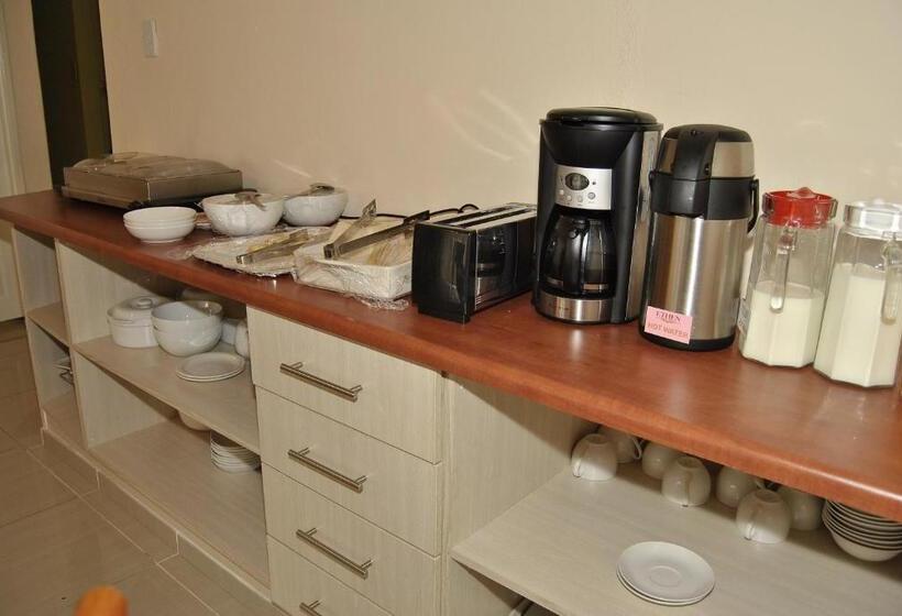 פנסיון Ethen Guesthouse