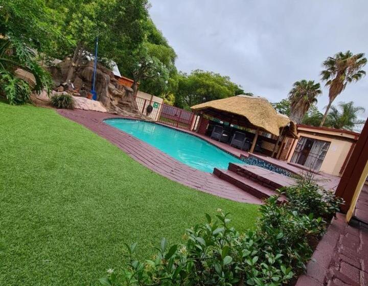 פנסיון Ethen Guesthouse