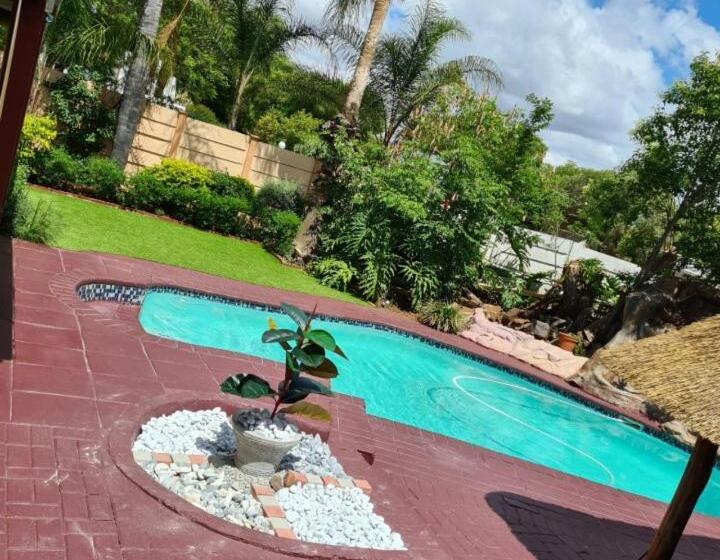 פנסיון Ethen Guesthouse