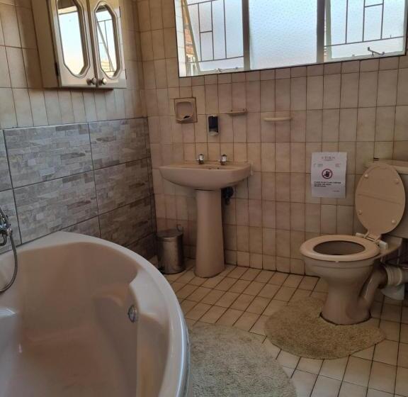 פנסיון Ethen Guesthouse