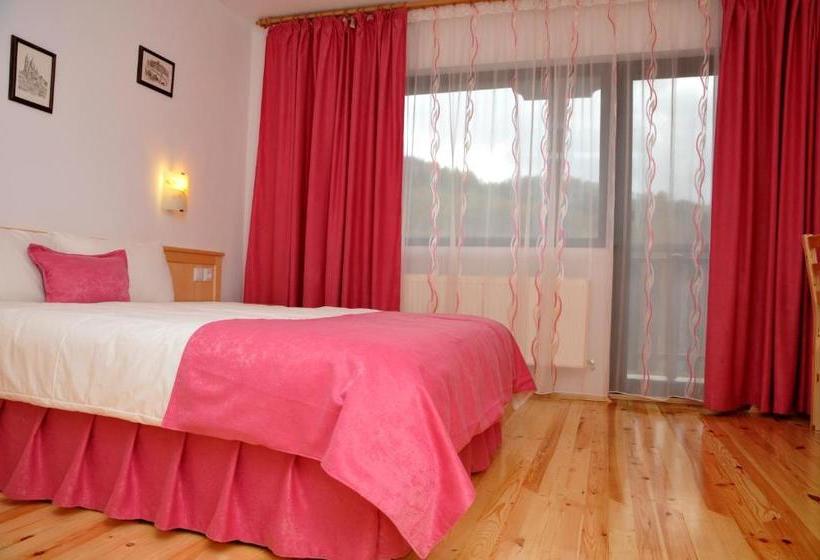 بنسيون Family Hotel And Restaurant Plamena