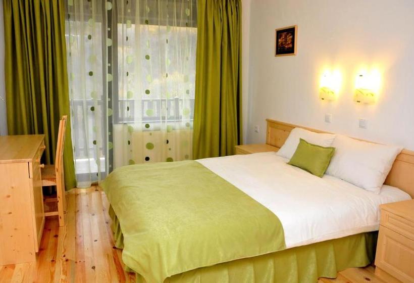 بنسيون Family Hotel And Restaurant Plamena