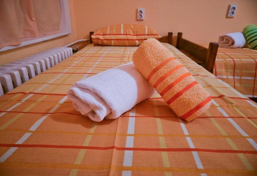 پانسیون Glorious Rooms