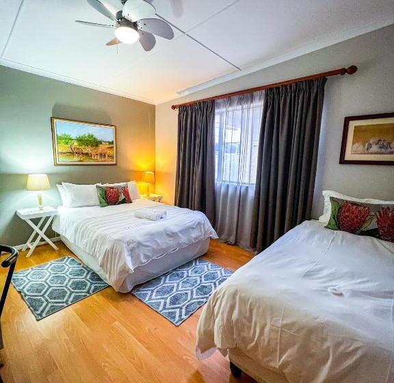 Пансион Goulden Street Guest House