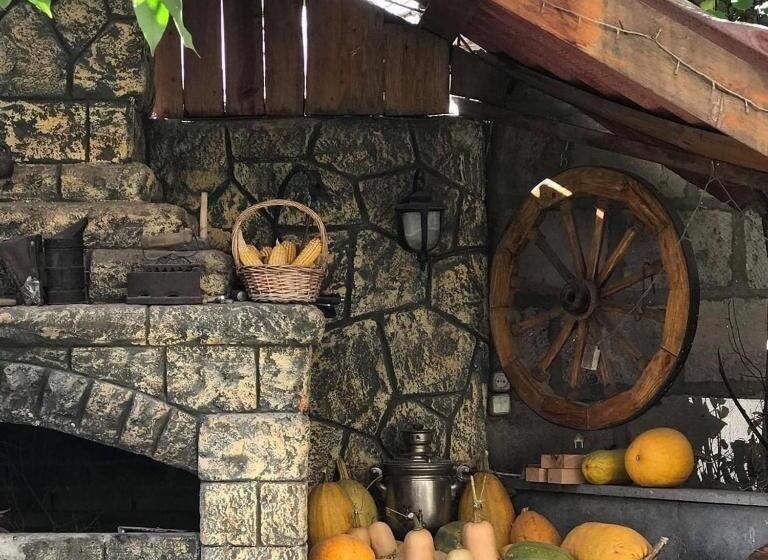 پانسیون Guest House Anahit Ijevan