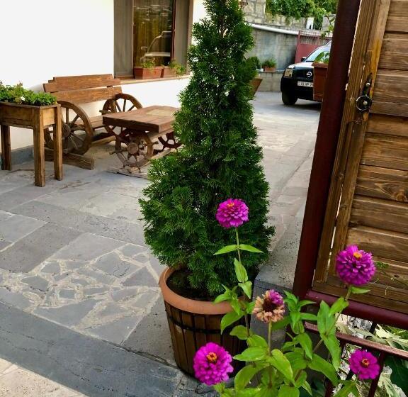 Пансион Guest House Anahit Ijevan