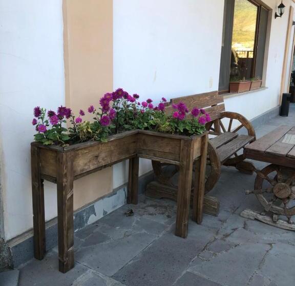 Пансион Guest House Anahit Ijevan