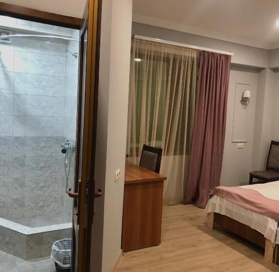 Пансион Guest House Anahit Ijevan