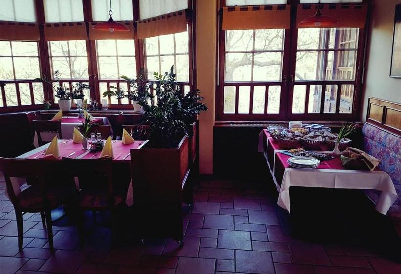 پانسیون Guest House Arvaj