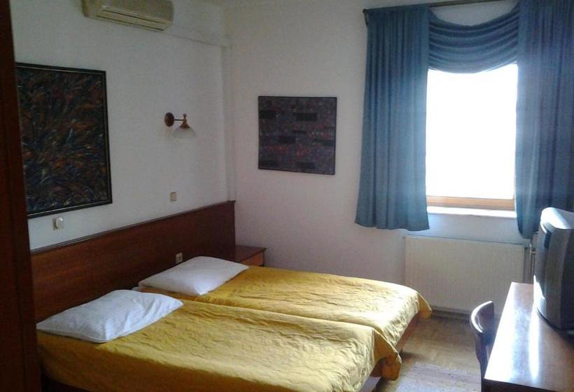 پانسیون Guest House Arvaj