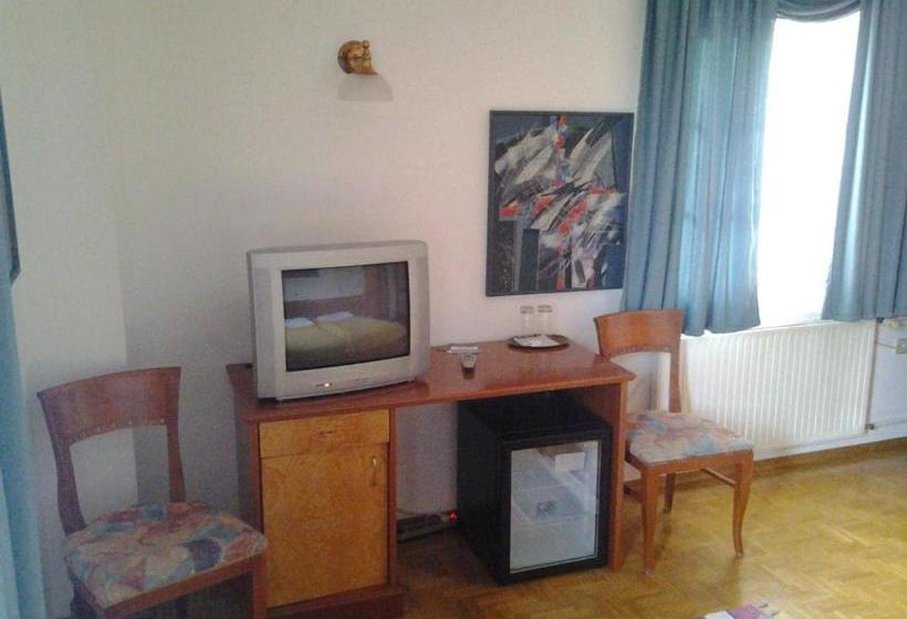 پانسیون Guest House Arvaj