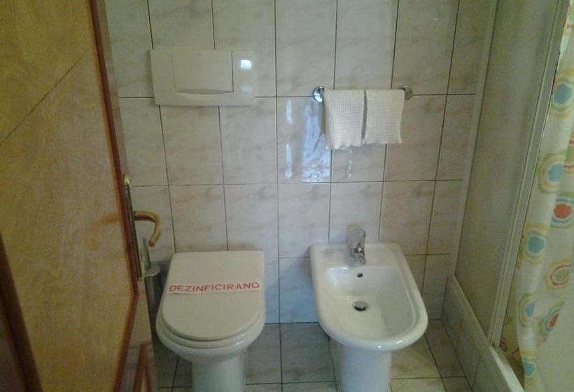 پانسیون Guest House Arvaj