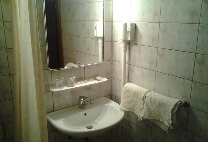 پانسیون Guest House Arvaj