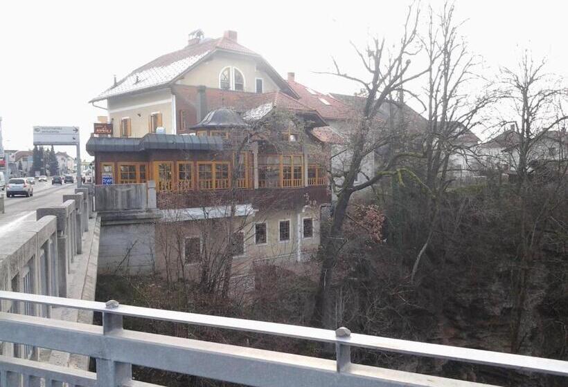 پانسیون Guest House Arvaj
