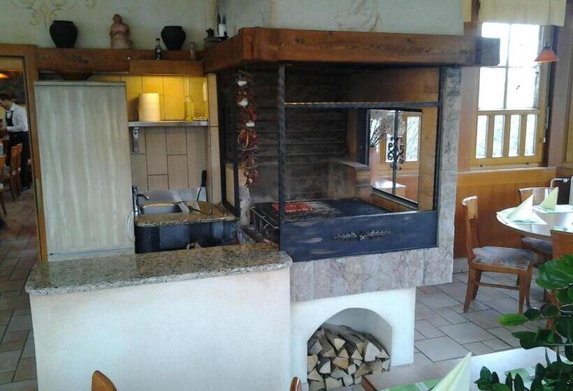 پانسیون Guest House Arvaj