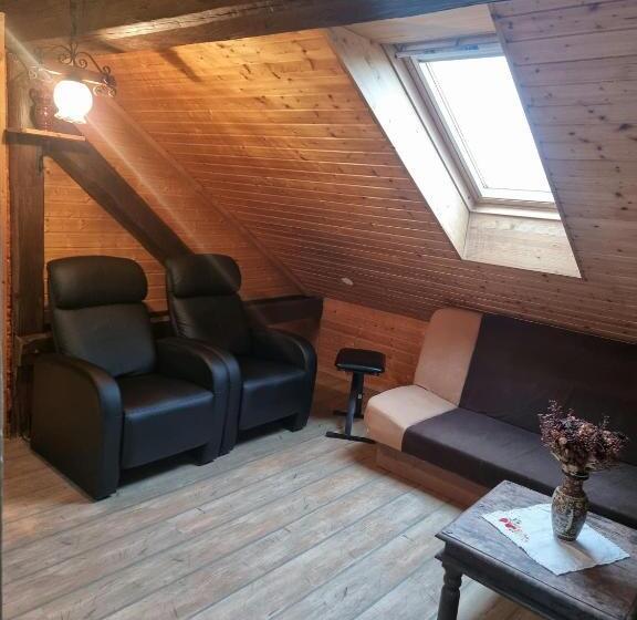 پانسیون Guest House Arvaj