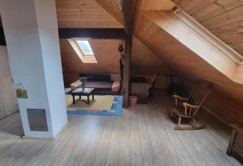 پانسیون Guest House Arvaj