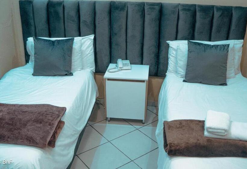 ペンション Henry George Guest House