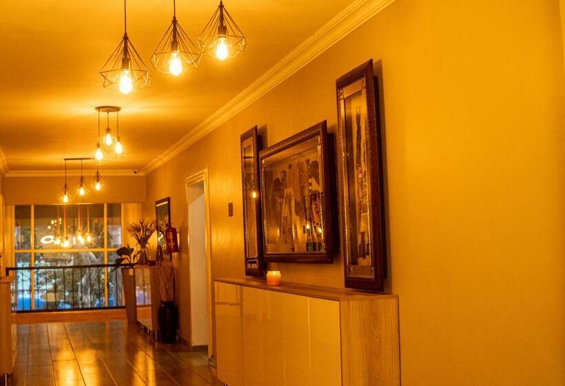 ペンション Henry George Guest House