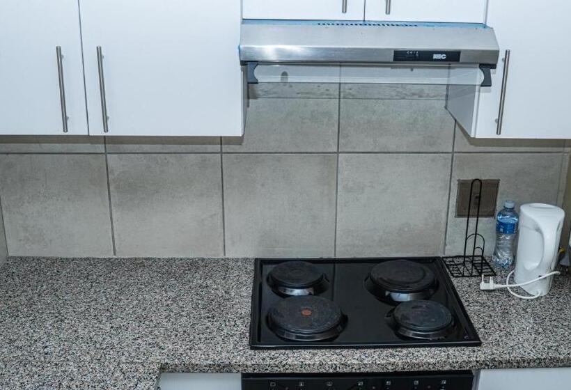 ペンション Henry George Guest House