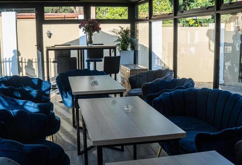 ペンション Henry George Guest House