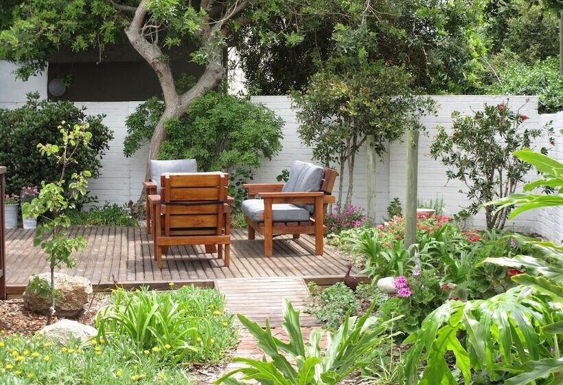 پانسیون Inn2wilderness Guesthouse