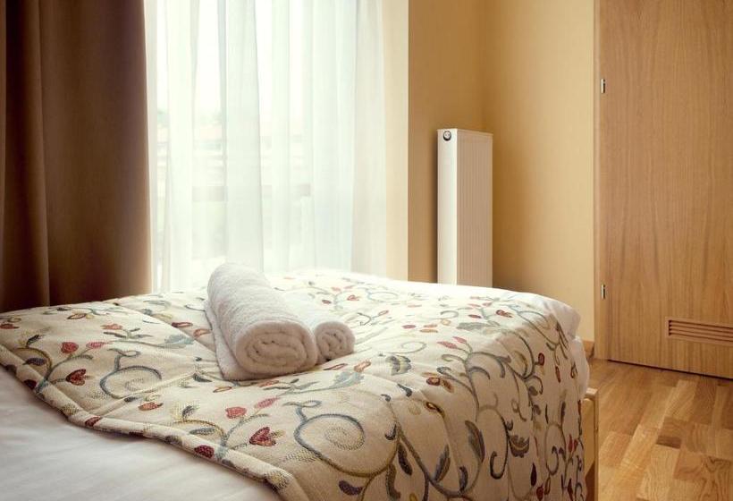 پانسیون Kamanos