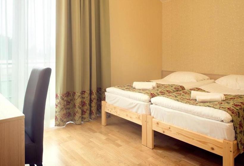 پانسیون Kamanos