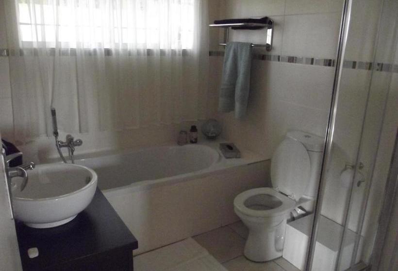 펜션 Lala Nathi Guest House & Self Catering