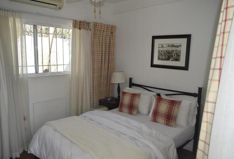 بنسيون Lala Nathi Guest House & Self Catering