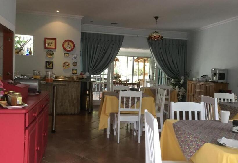 펜션 Lala Nathi Guest House & Self Catering