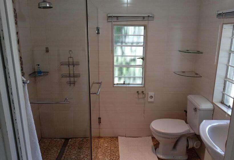 펜션 Lala Nathi Guest House & Self Catering