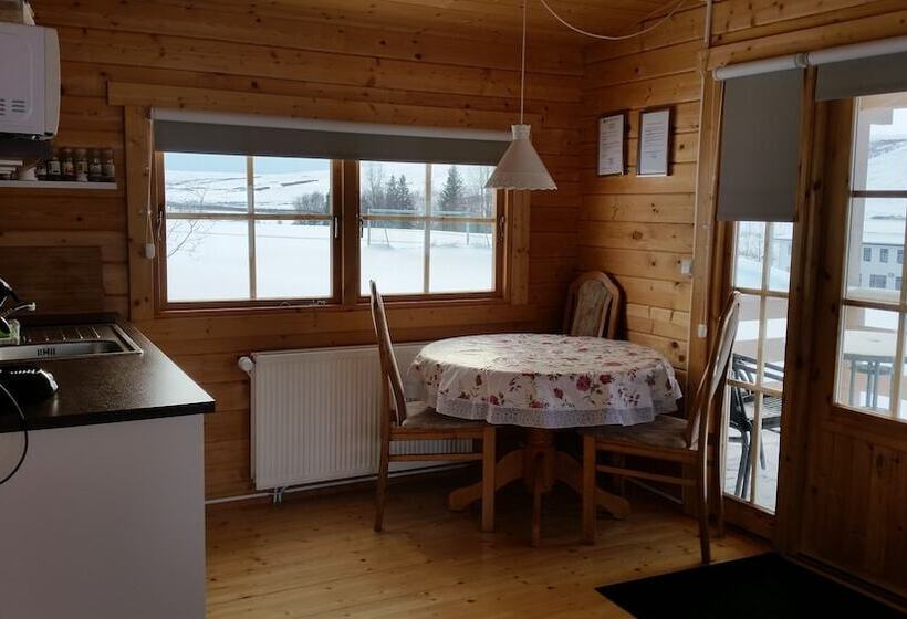 پانسیون Laugar Guesthouse